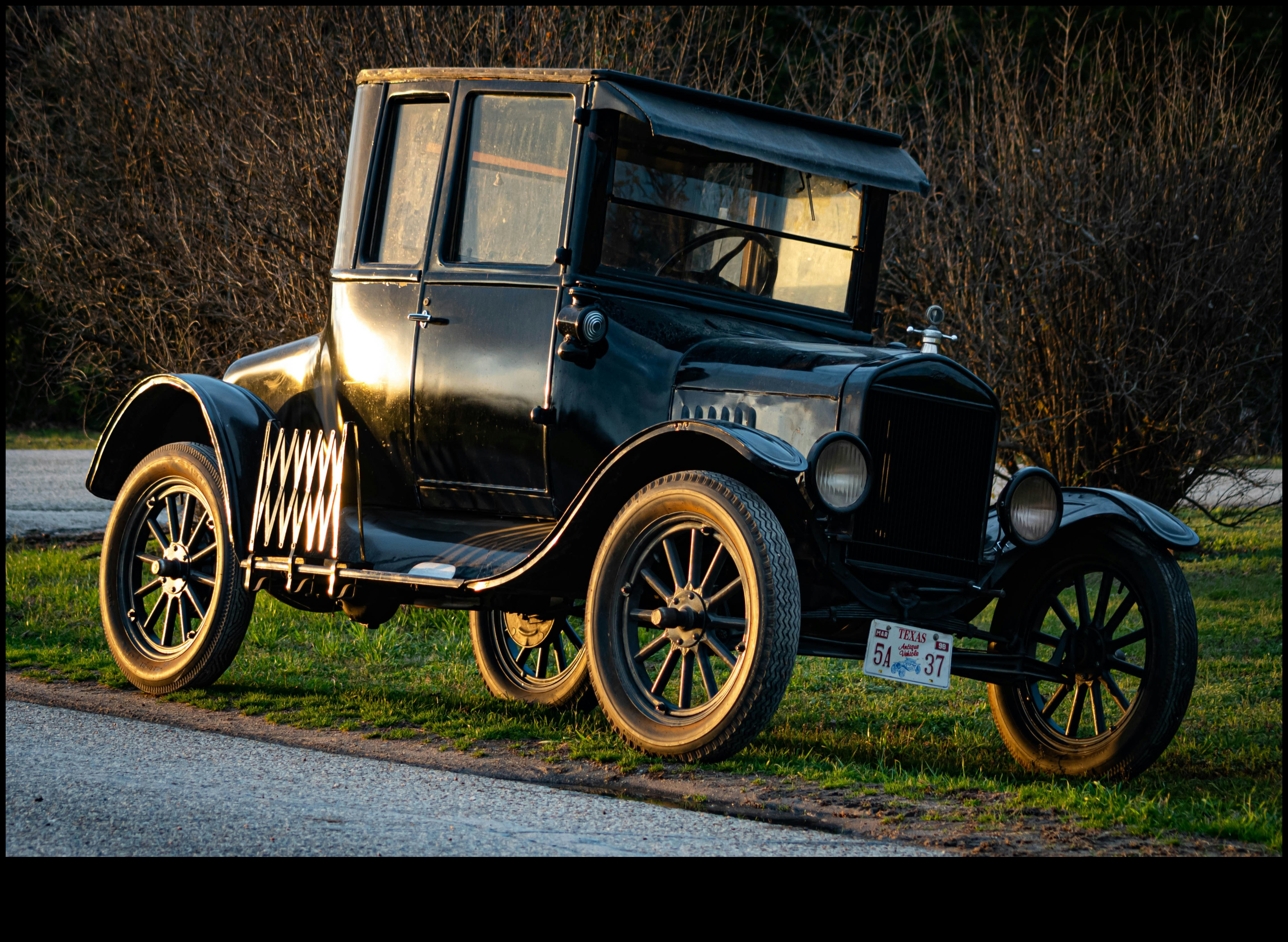 גלגלי הזמן: מכוניות קלאסיות והסיפורים שהם נושאים