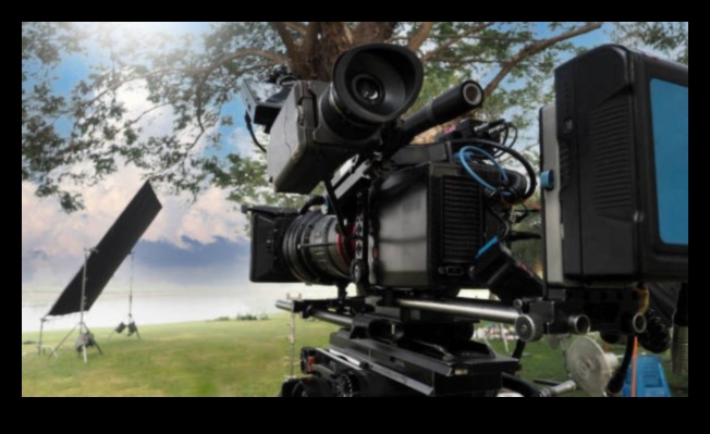 אלגנטיות אורבנית בתנועה: שליטה בברק צילום אדריכלי