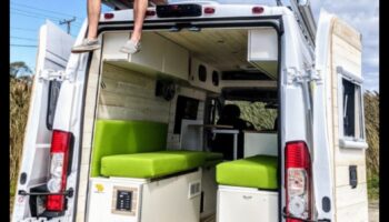 Vans Voyage: חקר עולם הרכבים הרב-גוני