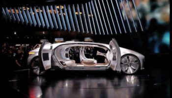 מהפכה שקטה: ההשפעה הטרנספורמטיבית של מכוניות אוטונומיות